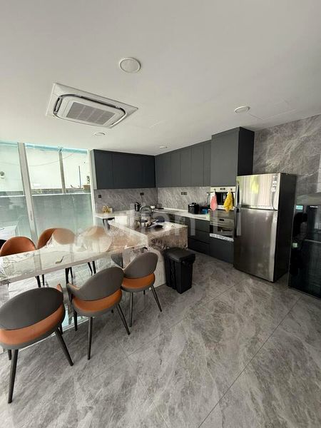 8 Bed Bungalow (Landed) for Rent in  Wak Hassan Drive - Image 7